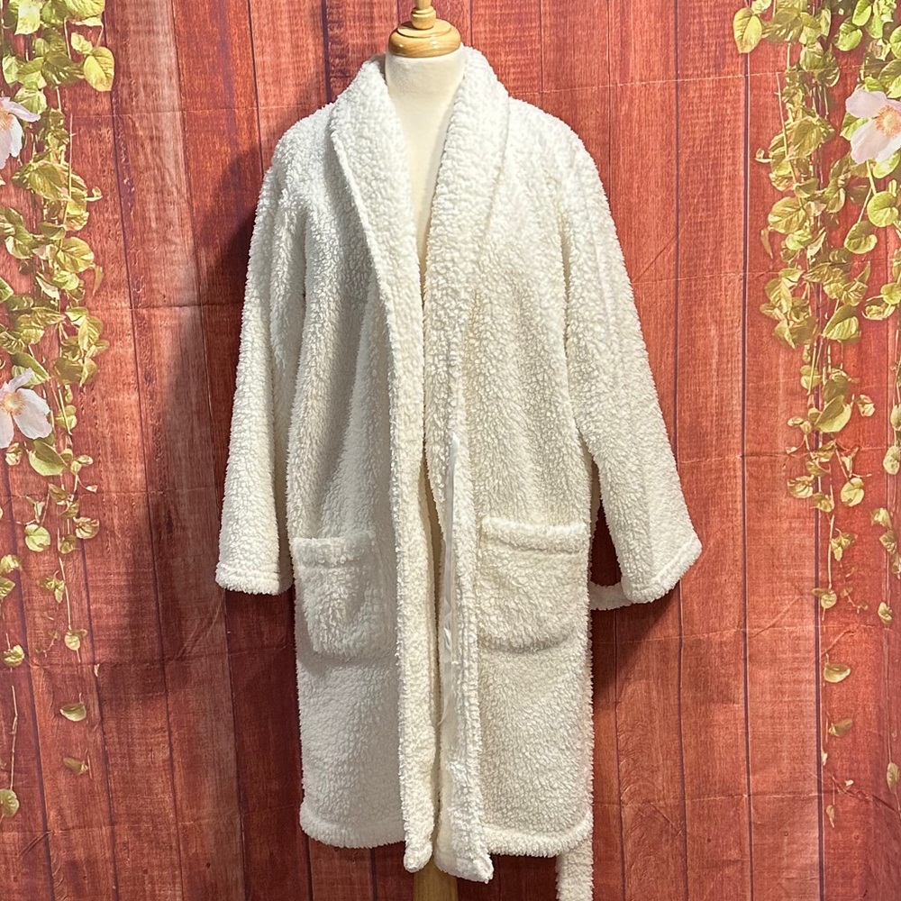Pottery Barn Cozy Robe - Picture 3 of 14